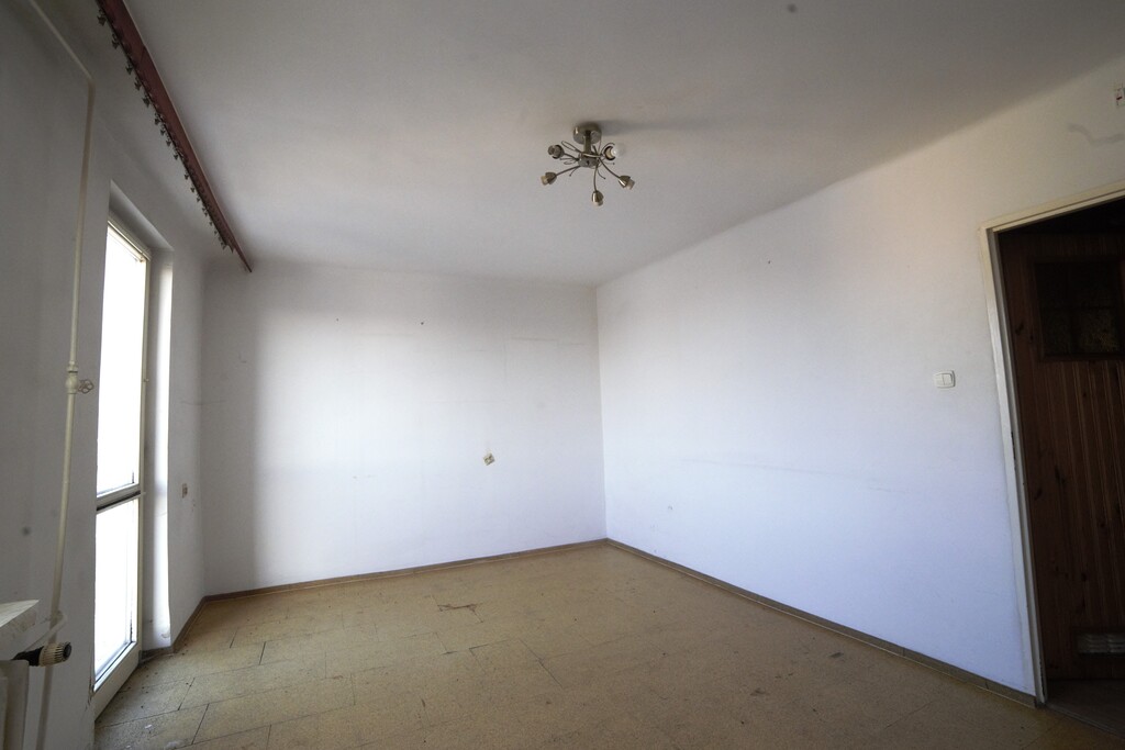 Negocjuj cenę, wyremontuj i zamieszkaj-2pokoje