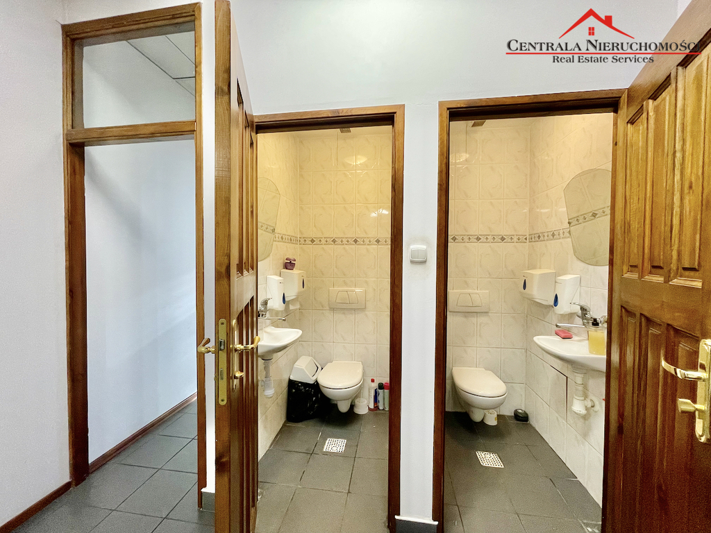 Klimatyczny lokal ze skosami w pałacyku Bydgoska 1