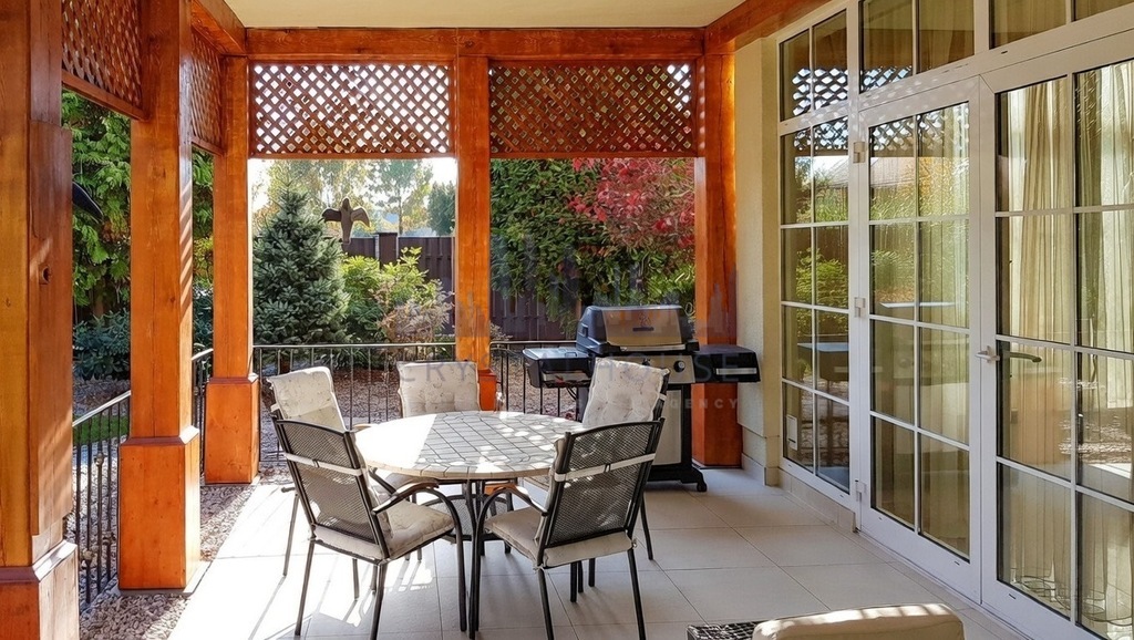 Unikatowa rezydencja w pięknej okolicy, Chylice