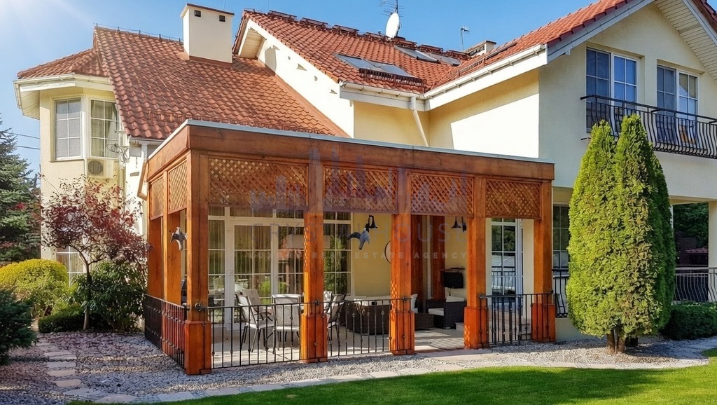 Unikatowa rezydencja w pięknej okolicy, Chylice