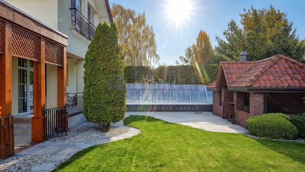 Unikatowa rezydencja w pięknej okolicy, Chylice