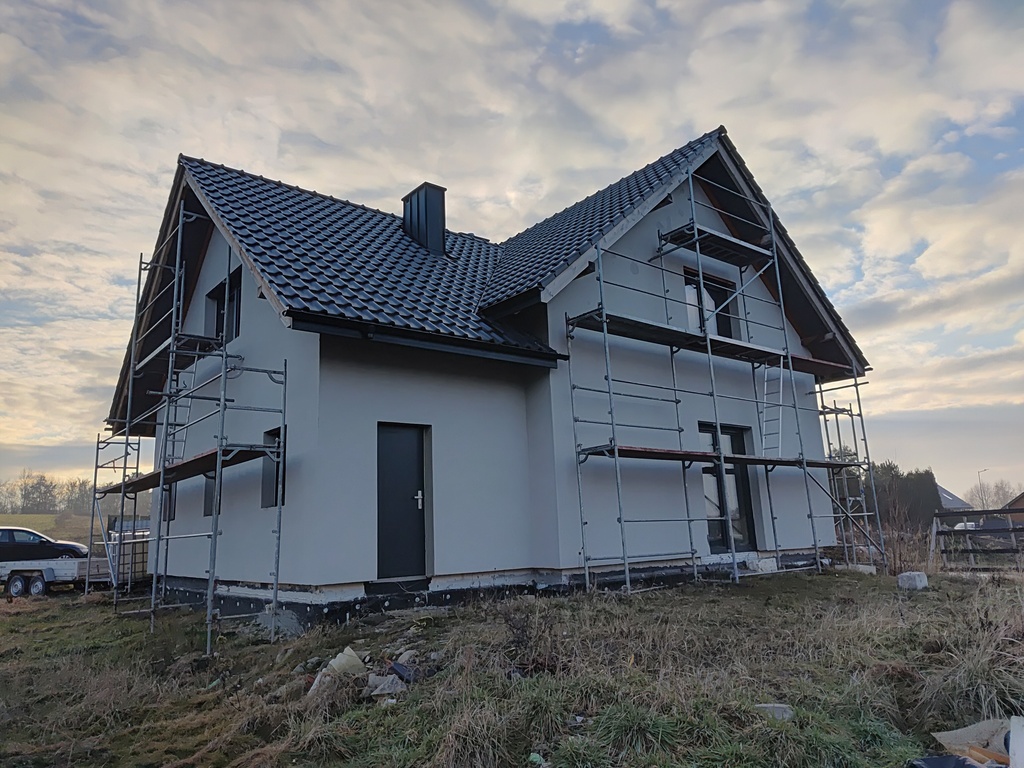 Dom 134 m² po kluczowych etapach budowy – Mrowiny