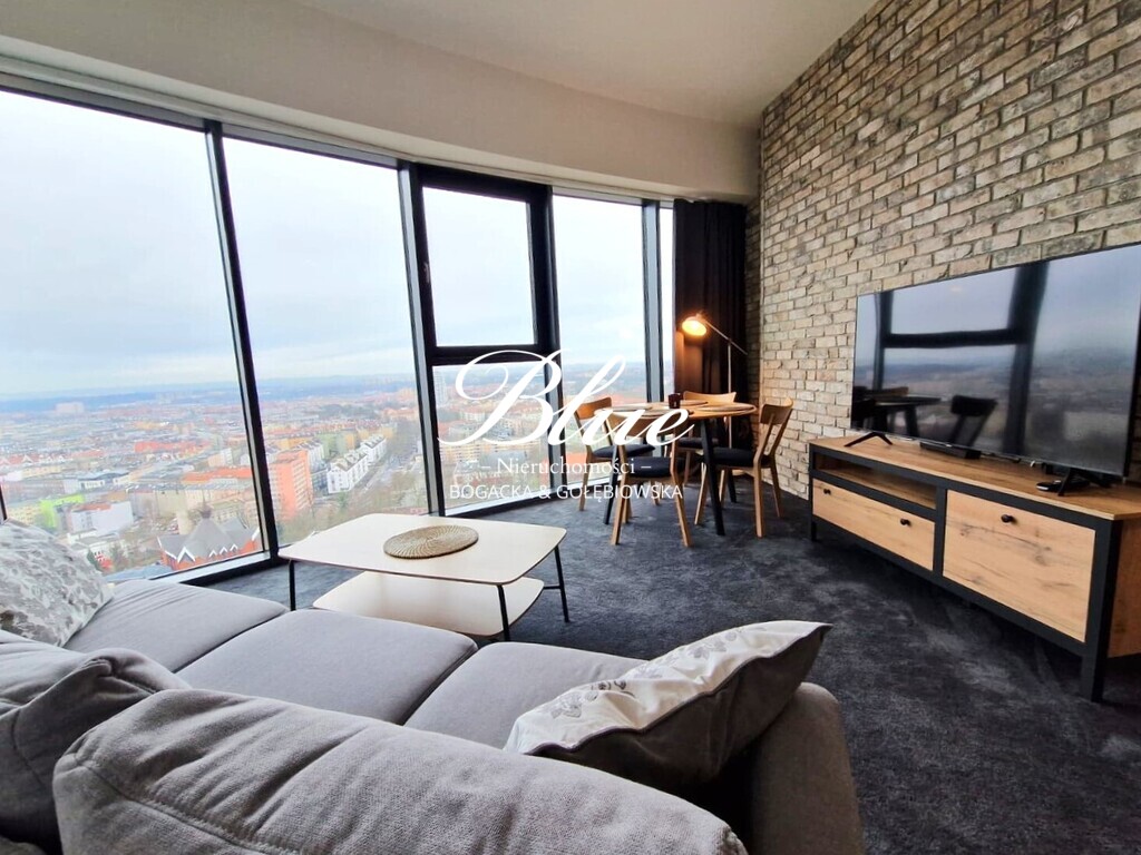 Elegancki apartament na 22 piętrze Hanza Tower