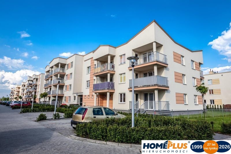 3 pokoje 54 m², centrum Radzymina, parking.