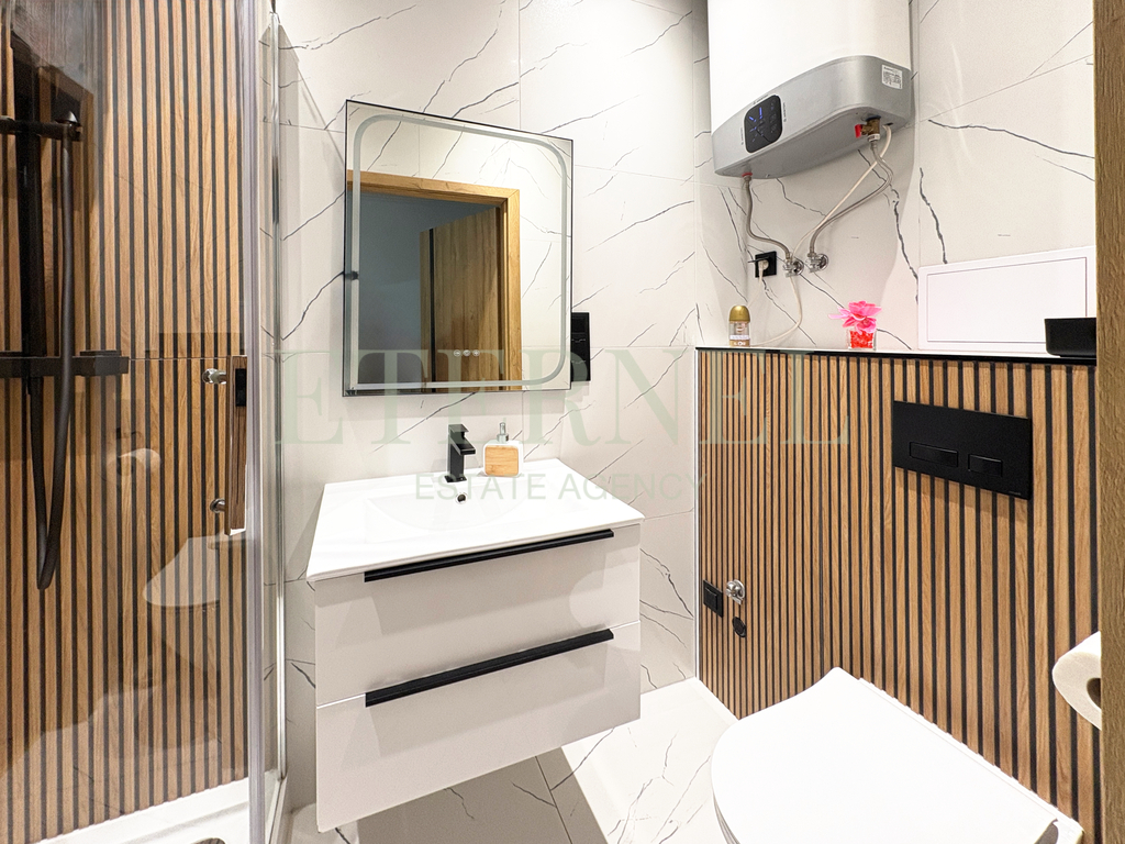 Airbnb/Booking - inwestycyjna kawalerka w centrum