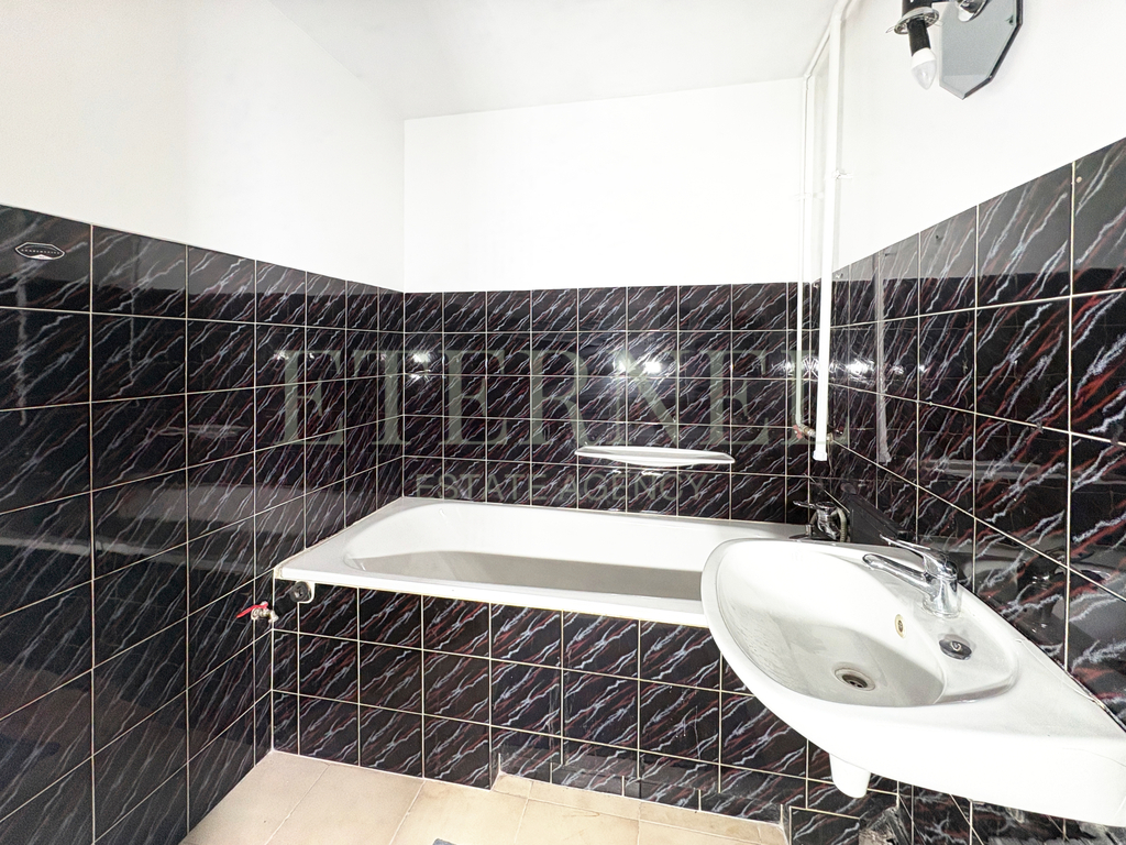 Mieszkanie 3-pokojowe 51 m² z loggią i piwnicą