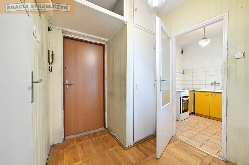 Sprzedam 2 pokojowe z balkonem na Ochocie