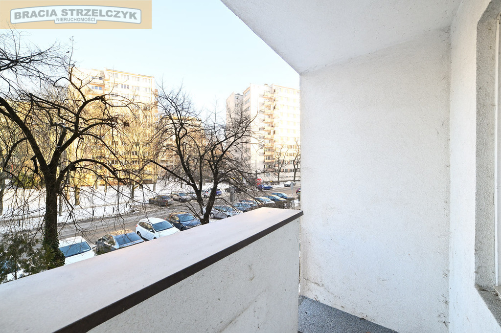 Sprzedam 2 pokojowe z balkonem na Ochocie