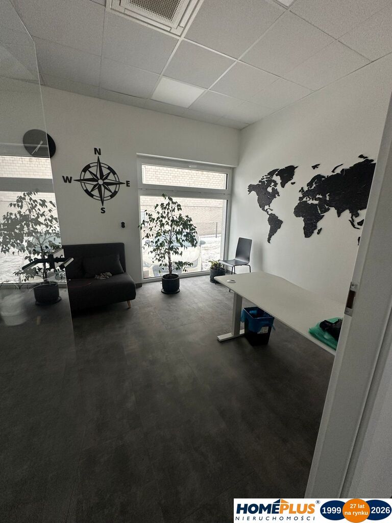 Przestronny lokal w nowoczesnym budynku