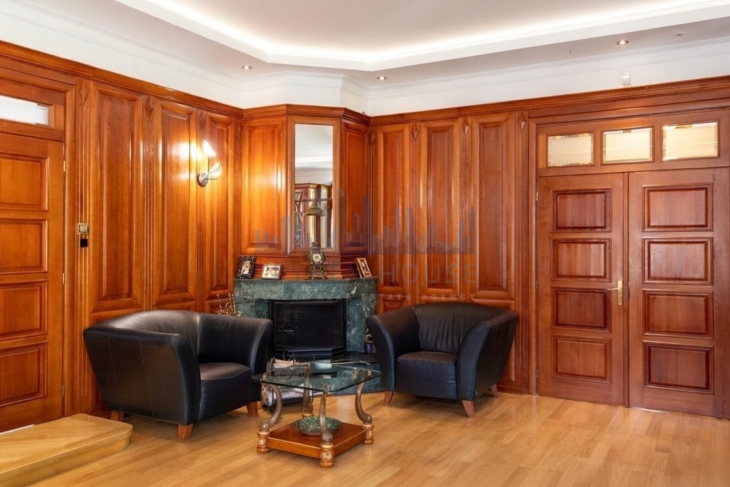 Elegancka Rezydencja z basenem, Ursynów