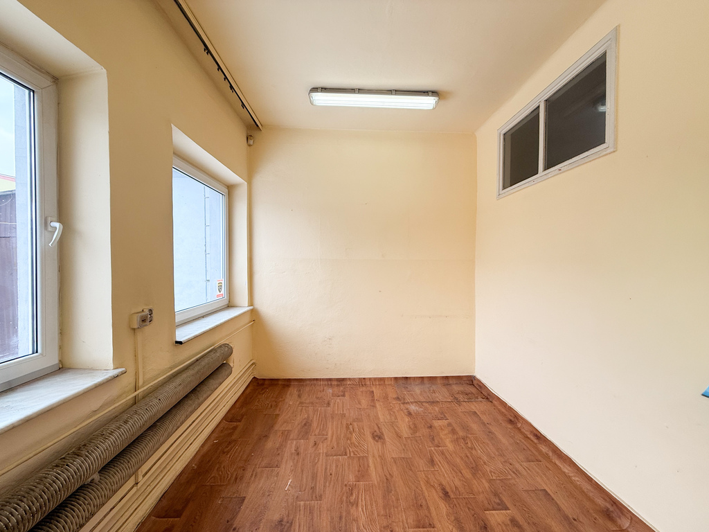 Tanie biuro blisko centrum Rzeszowa z parkingiem