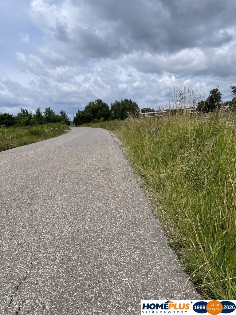 Działka przemysłowa 2270 m² z dojazdem asfaltowym