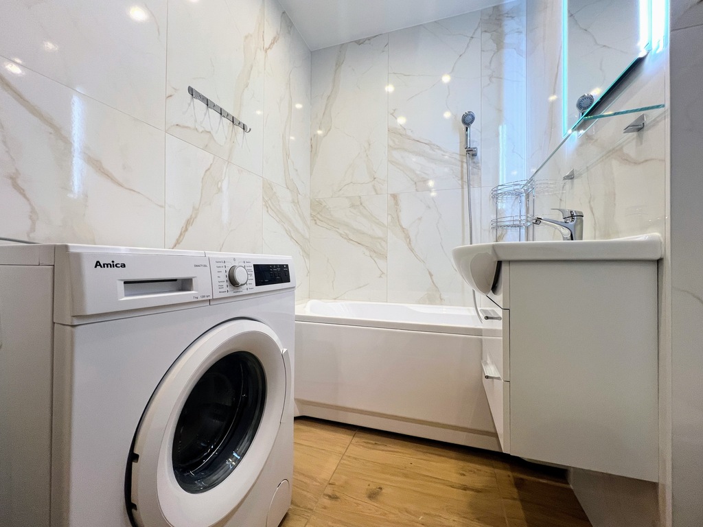 2 pokoje, osobna kuchnia, po remoncie dog friendly