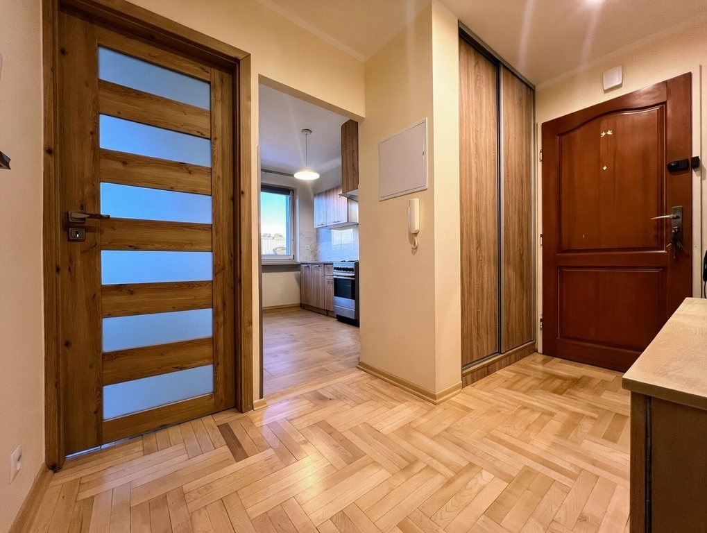 2 pokoje, osobna kuchnia, po remoncie dog friendly