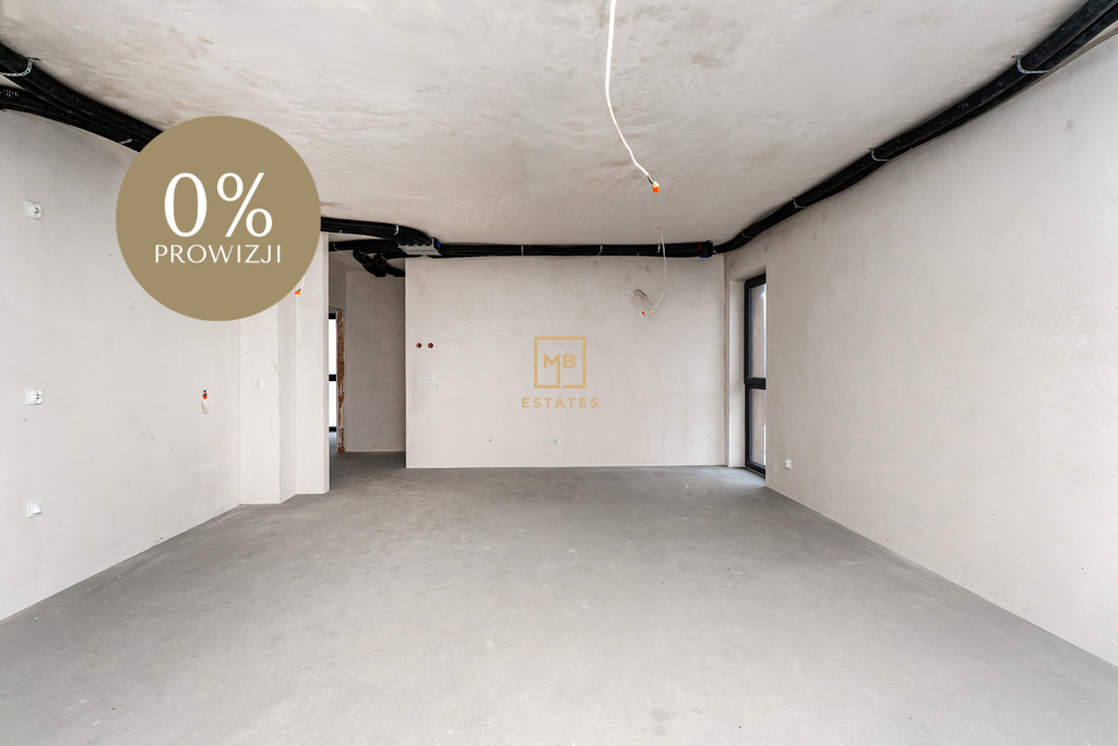 Trójstronny Apartament z zielonym tarasem