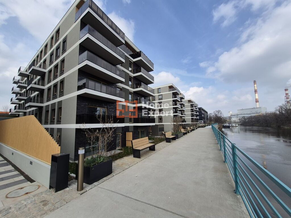 Apartament z widokiem na rzekę