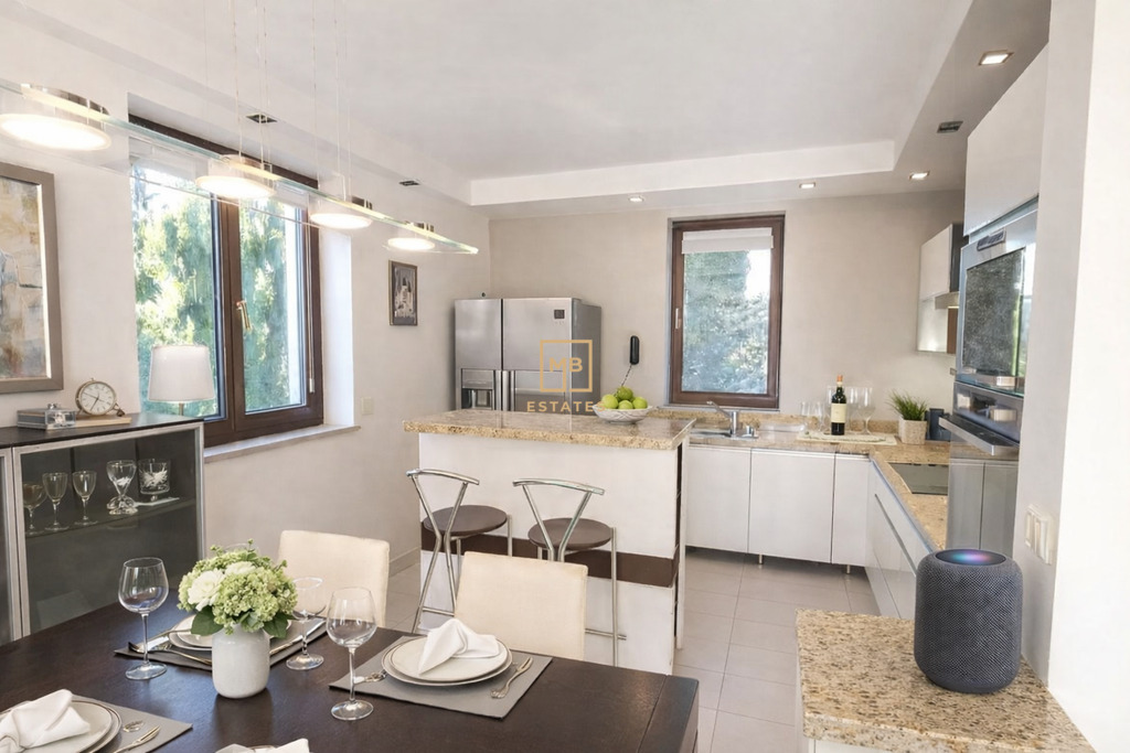 Zamieszkaj wygodnie–przestronny bliźniak z ogrodem