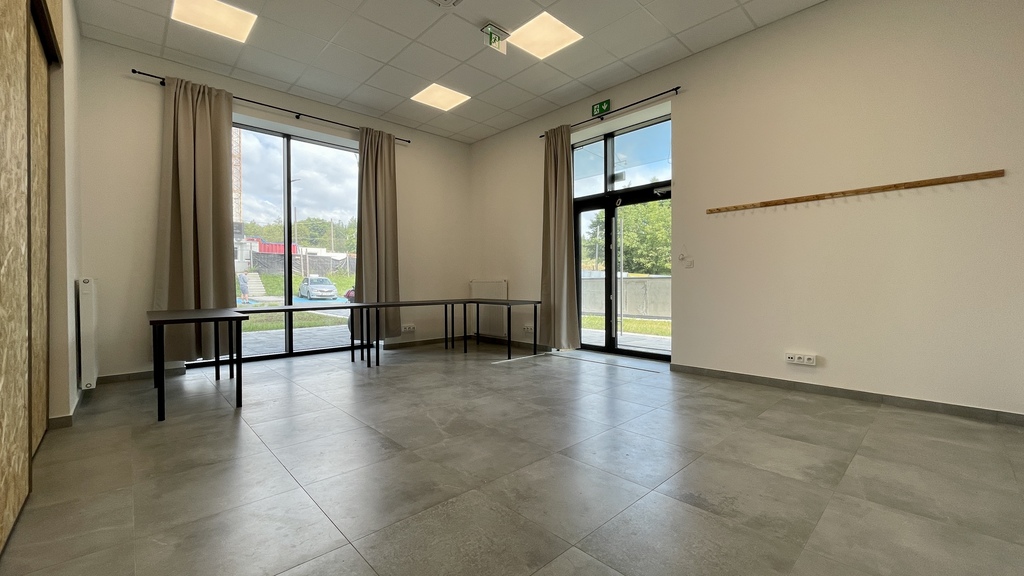 Nowoczesny lokal usługowy 102 m2