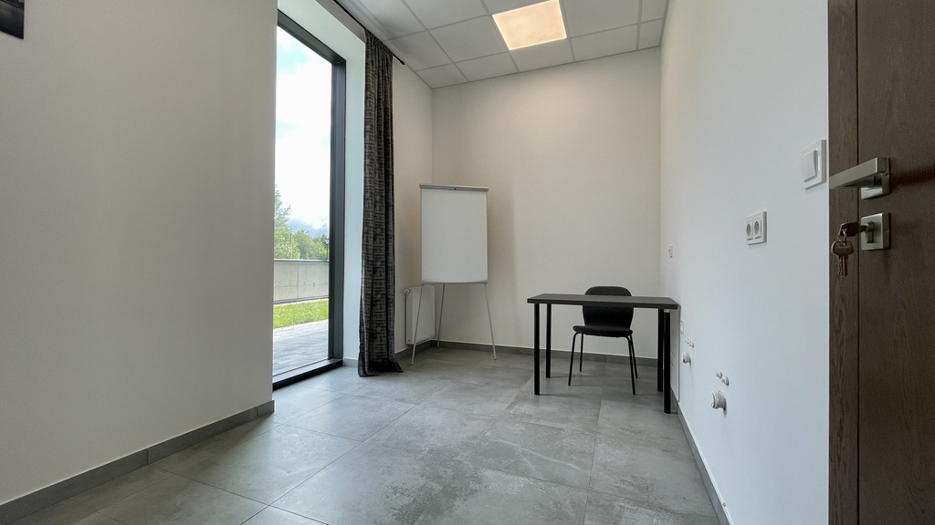 Nowoczesny lokal usługowy 102 m2