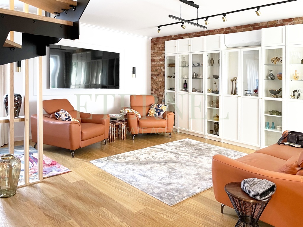 Wyjątkowe mieszkanie dwupoziomowe 125m2 Kozłówek