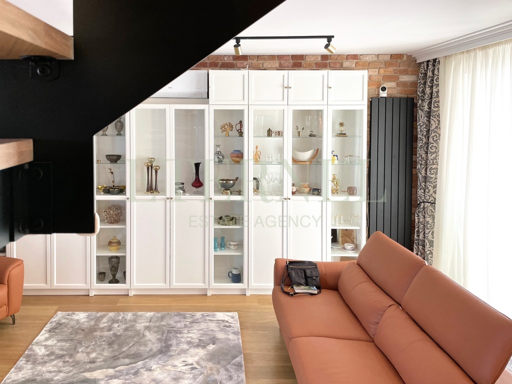 Wyjątkowe mieszkanie dwupoziomowe 125m2 Kozłówek