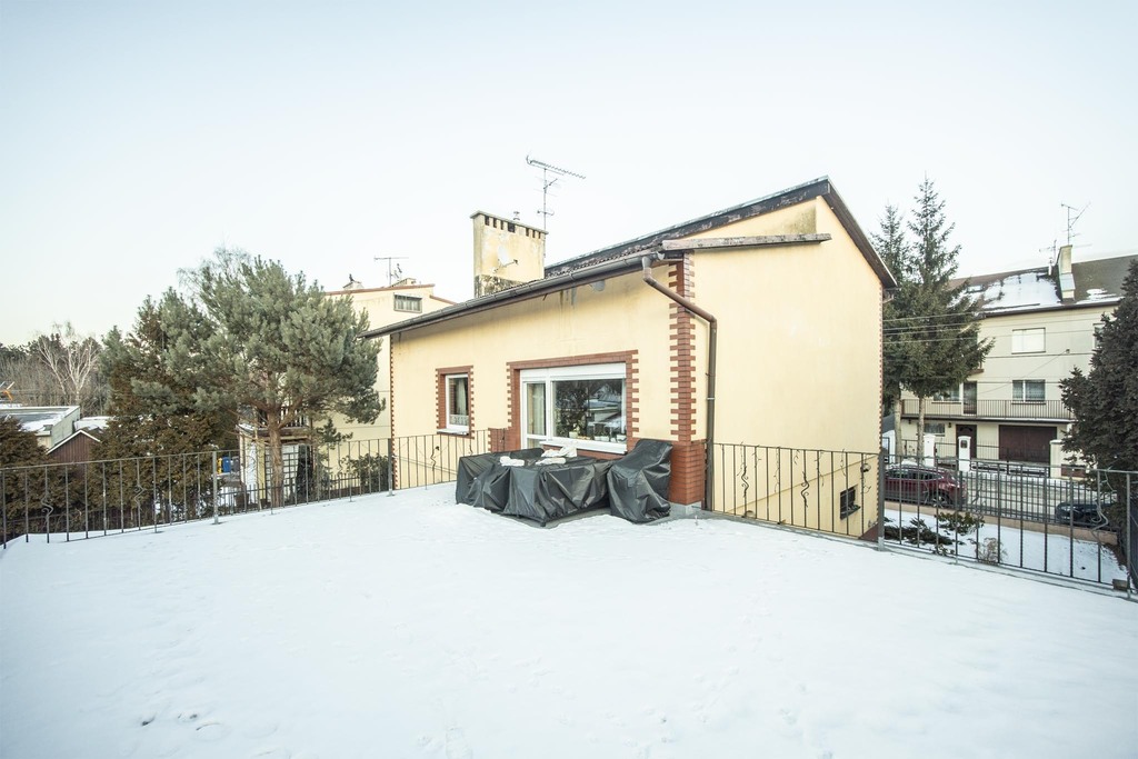 Dom z potencjałem biznesowym! Firma + azyl!