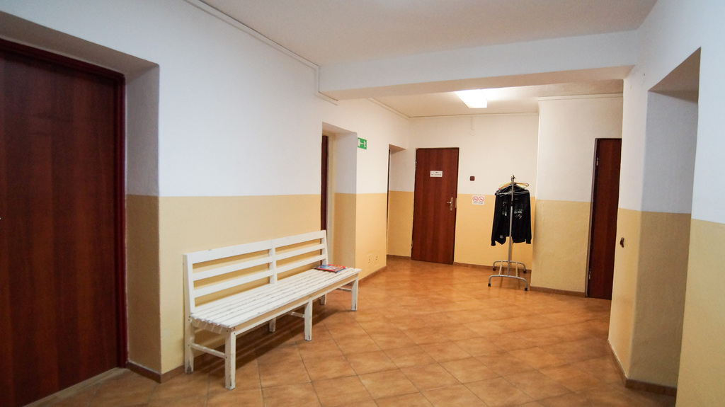 Wynajem lokal usługowy 100 m2 Błotnica Strzelecka