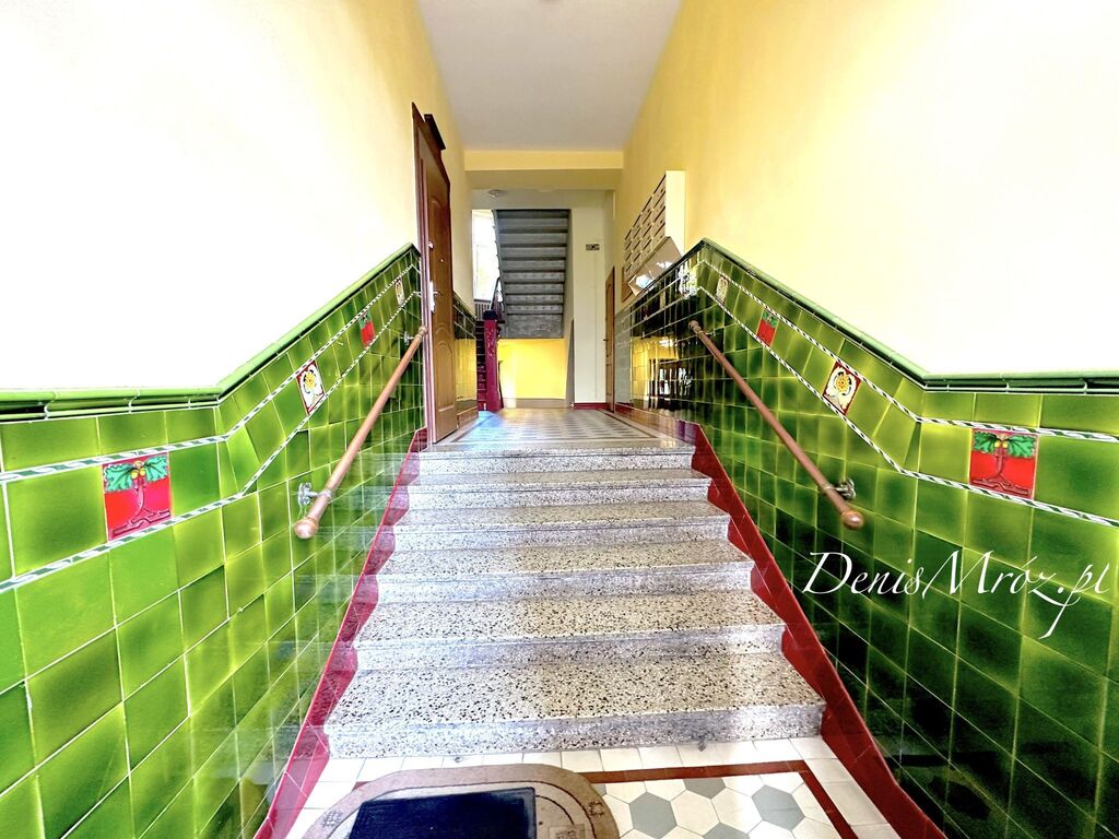 Zrewitalizowana kamienica na placu Grunwaldzkim