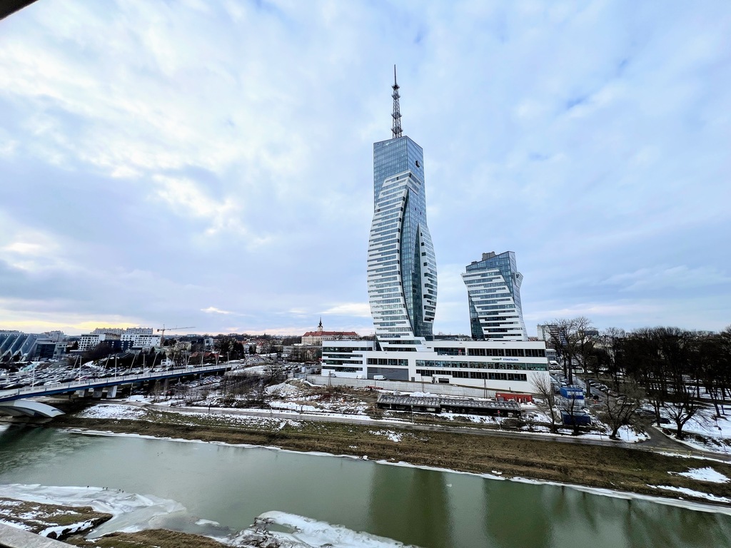 Nowoczesny, luksusowy apartament Capital Towers