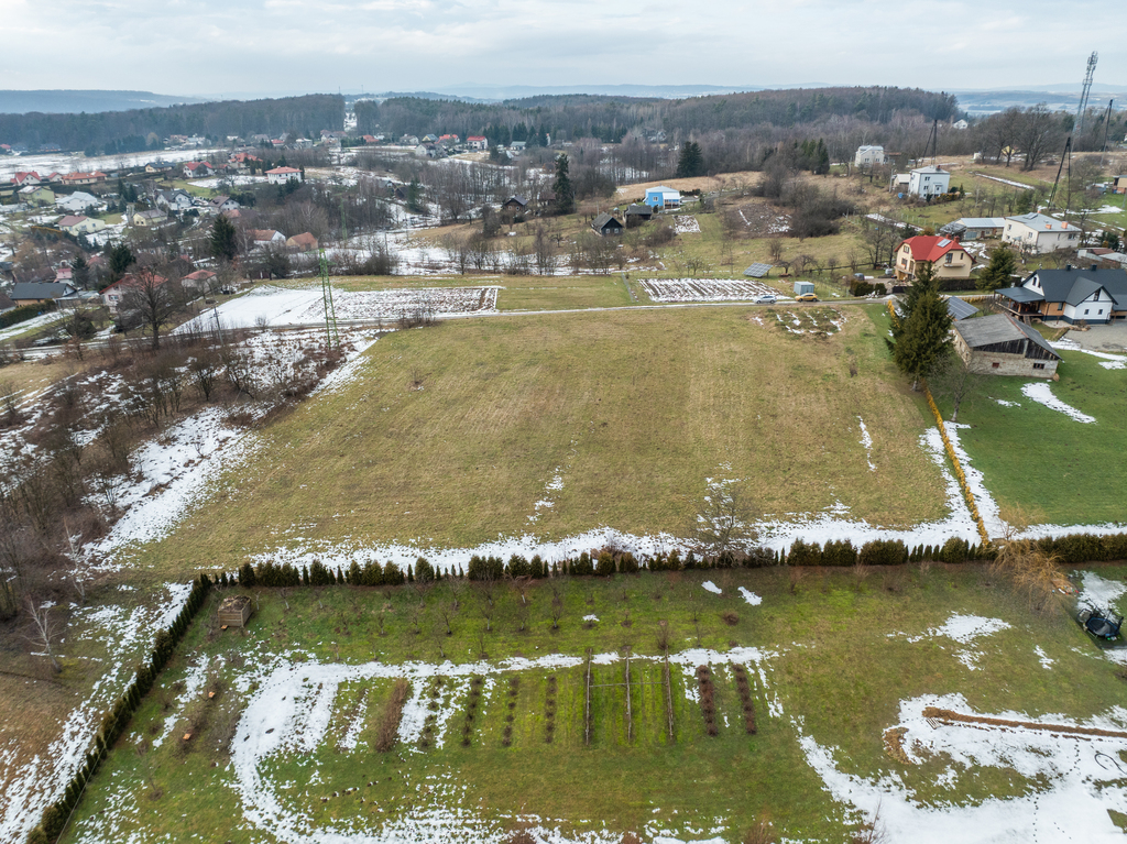 Działka budowlana pod Krosnem – widoki, natura
