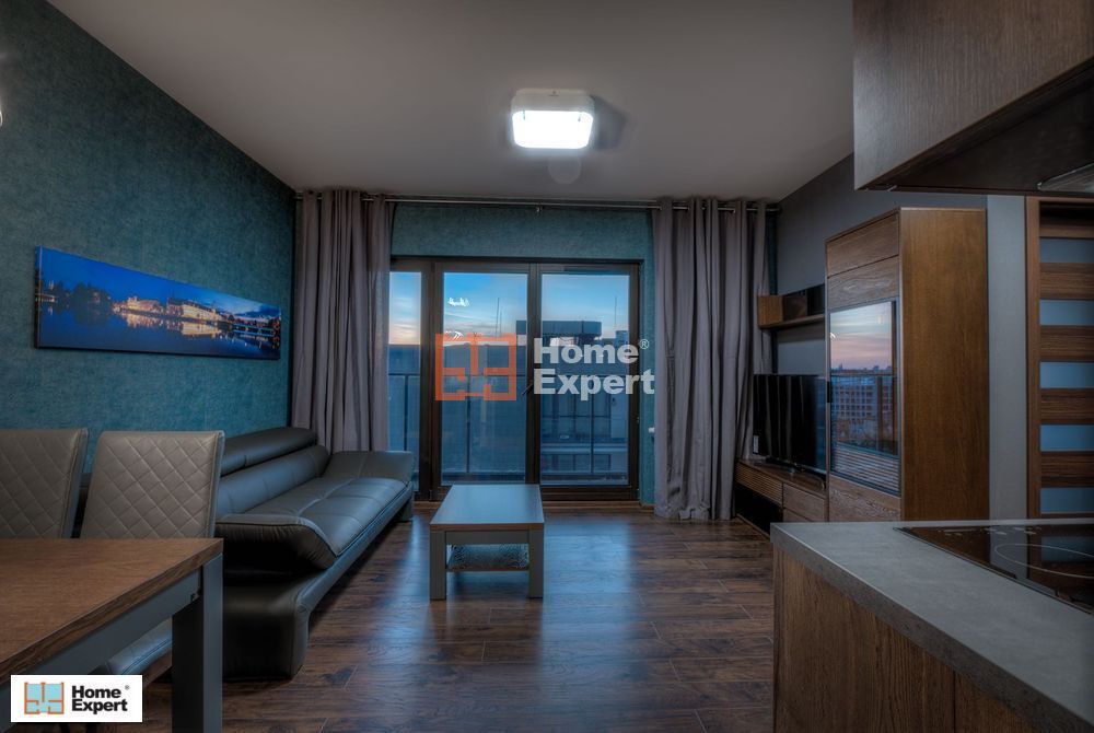 2-pokojowy apartament z balkonem | 10 piętro