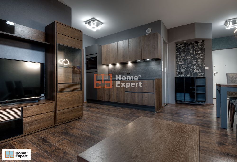 2-pokojowy apartament z balkonem | 10 piętro