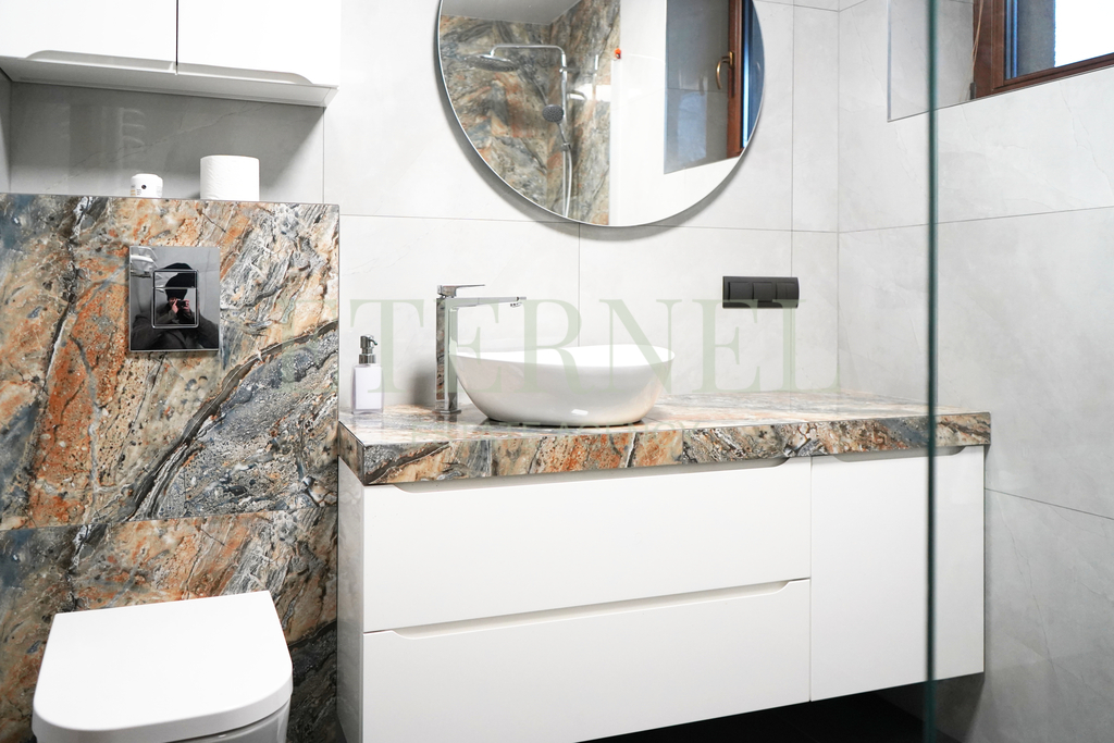 Dom dwupiętrowy z garażem ogrodem, strychiem 136m2