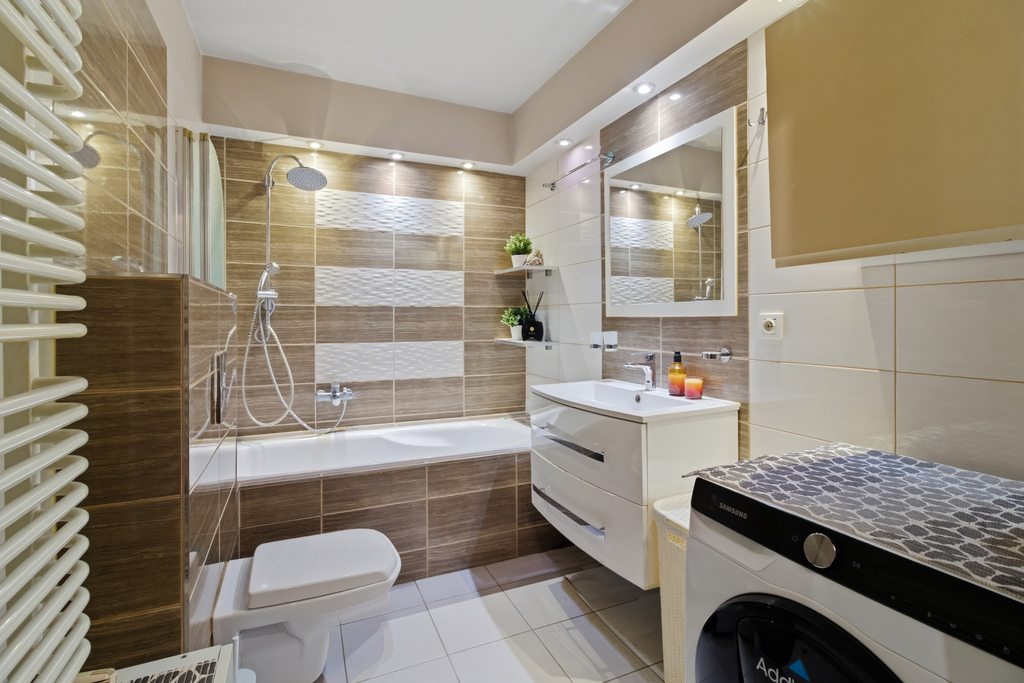 3 pokoje, duży balkon - blisko trasy S7