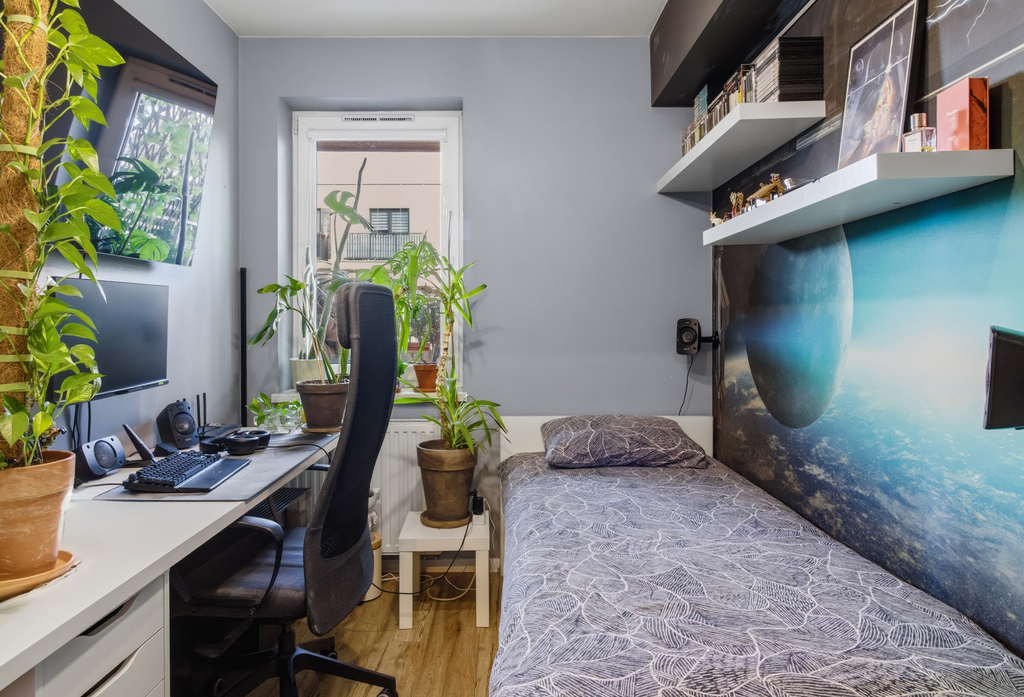 3 pokoje, duży balkon - blisko trasy S7