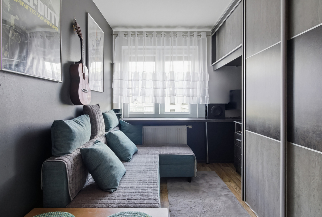 3 pokoje, duży balkon - blisko trasy S7