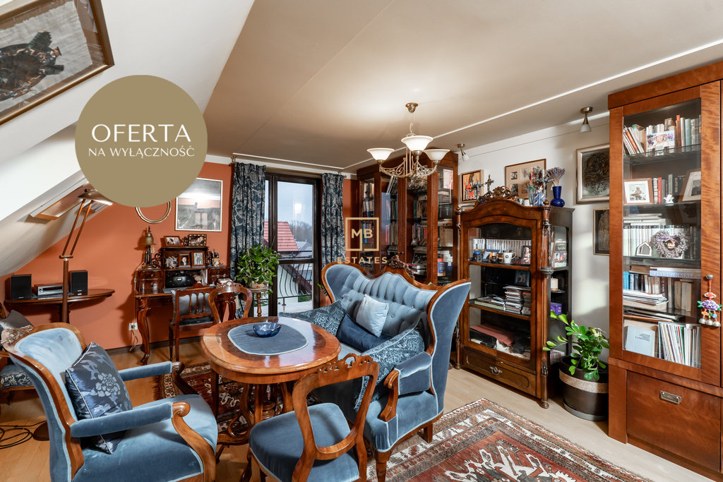 Dom wolnostojący na strzeżonym osiedlu.