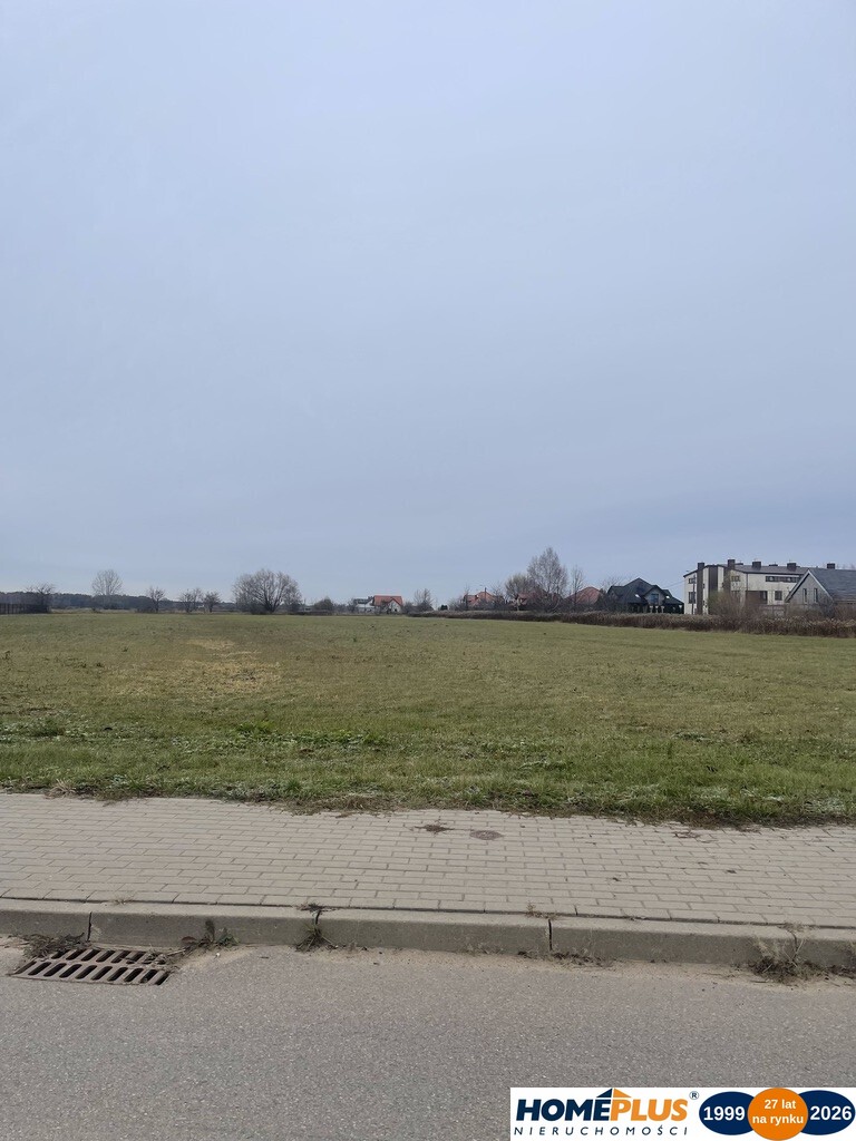 Działka 938 m² w Radzyminie, MPZP, media