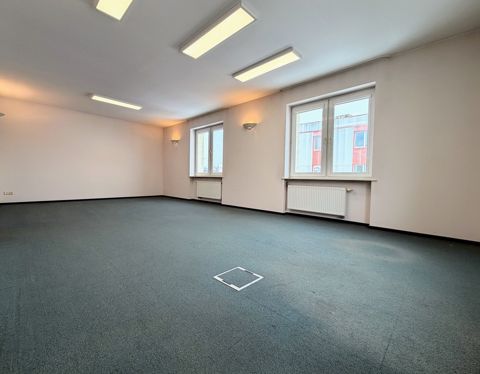 Lokal biurowy, 92 m2, 4 pomieszczenia