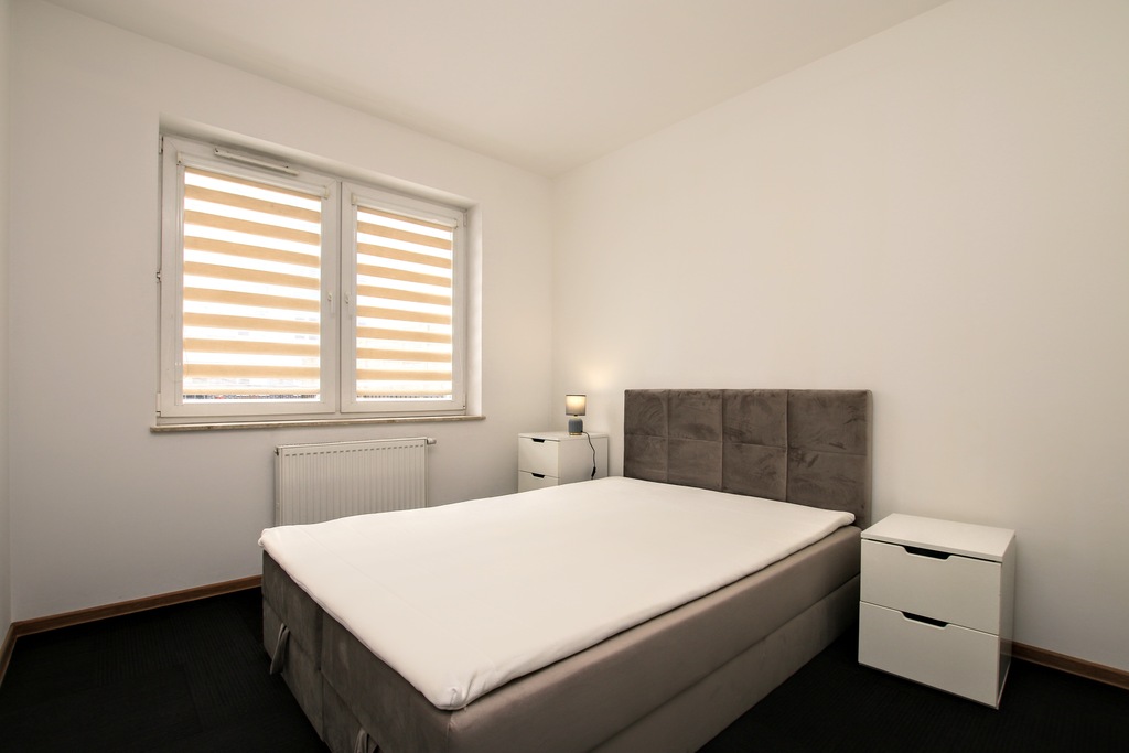 z ogródkiem/tarasem, komórką lok.