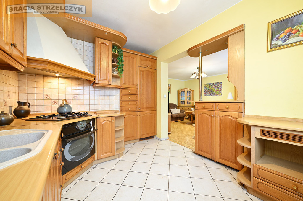 Gocław, 4 pokoje,  przy Parku Nad Balatonem.