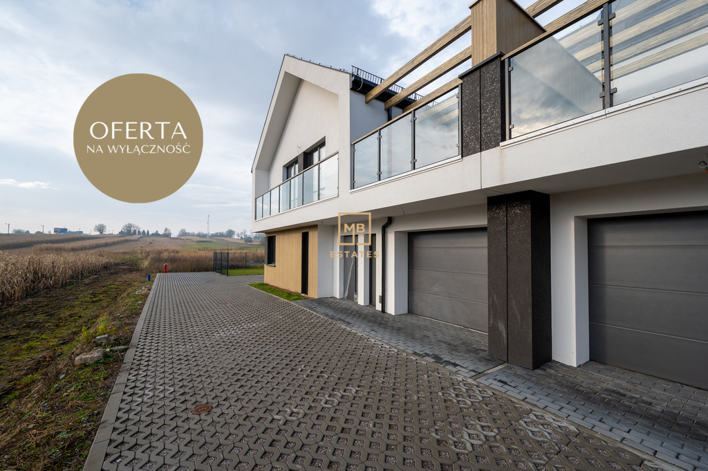 NOWOCZESNY SEGMENT W ZABUDOWIE BLIŹNIACZEJ