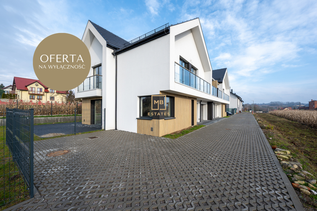 NOWOCZESNY SEGMENT W ZABUDOWIE BLIŹNIACZEJ