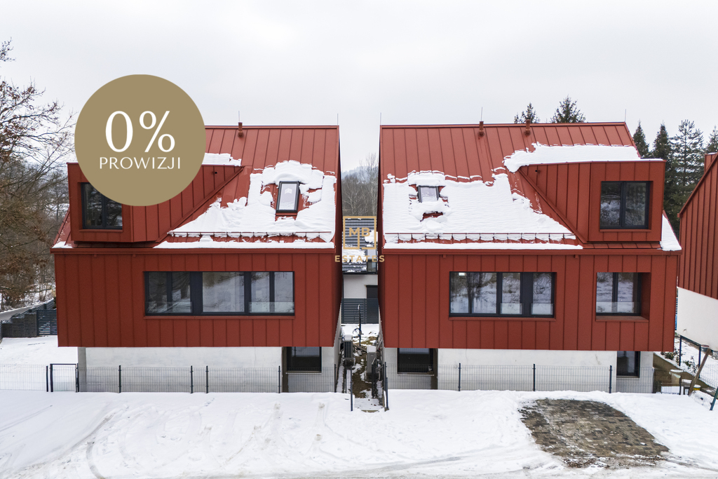 Nowoczesny Bliźniak w Uzdrowiskowej Części Miasta