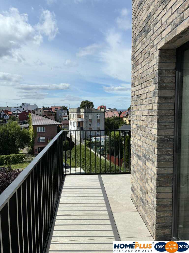0%, apartament z tarasem na dachu w Helu
