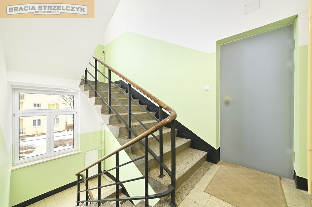 Wola. 4 pokoje. 2 balkony. Kamienica przy Lasku