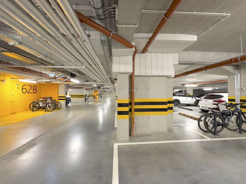 Przestronne mieszkanie - Nyska (balkon, parking)