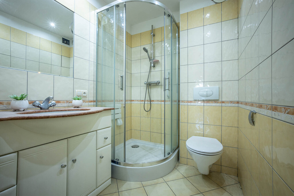 2 pokojowe mieszkanie Pabianice | ostatnie piętro