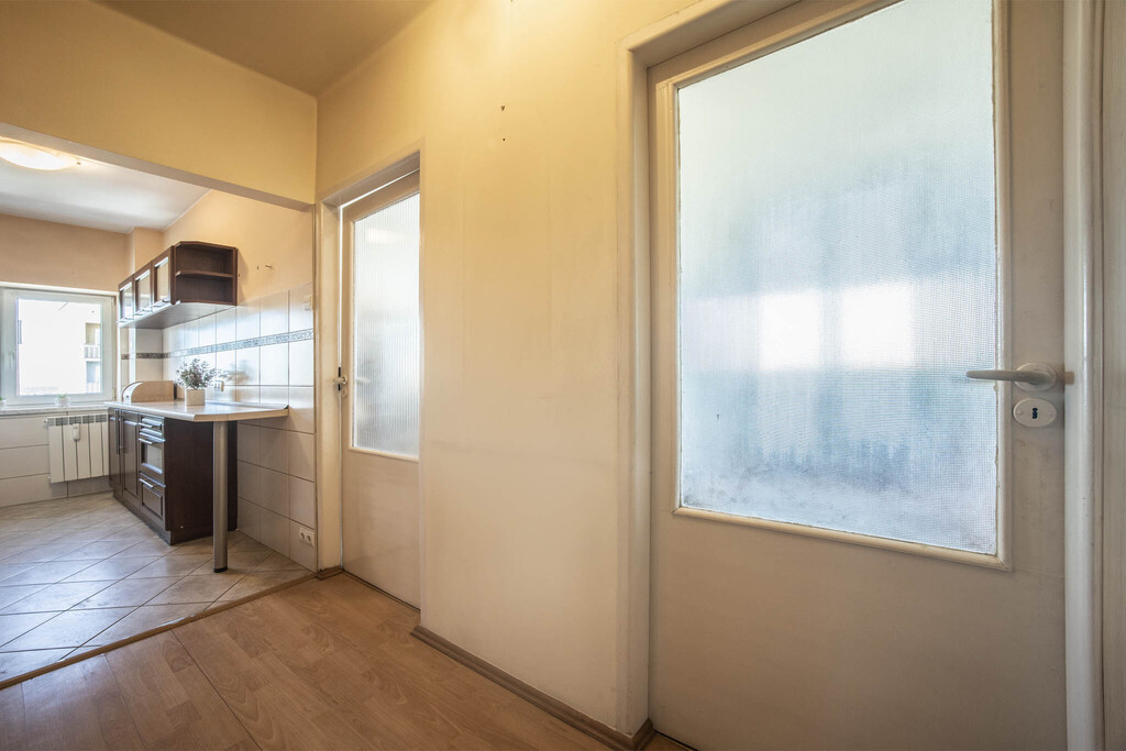 2 pokojowe mieszkanie Pabianice | ostatnie piętro