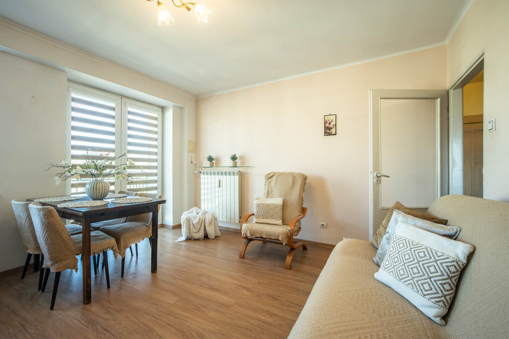 2 pokojowe mieszkanie Pabianice | ostatnie piętro